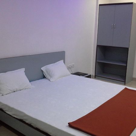 Galaxy Vaibhav Hotel Vasai Eksteriør billede