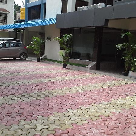 Galaxy Vaibhav Hotel Vasai Eksteriør billede