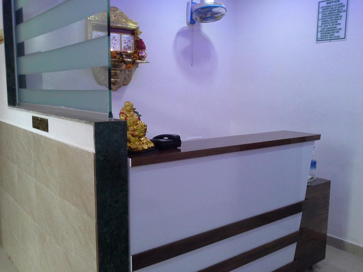 Galaxy Vaibhav Hotel Vasai Eksteriør billede